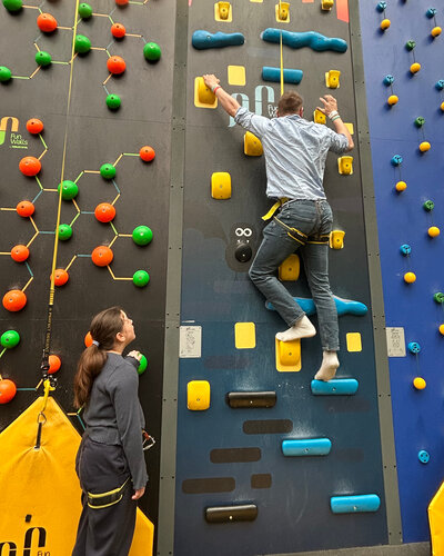 Die Hortkinder unserer Elisabeth-Abegg-Grundschule hatten ein abwechslungsreiches und spannendes Ferienprogramm. Hoch...